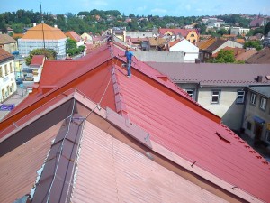 Prace wysokościowe - malowanie dachów Kraków